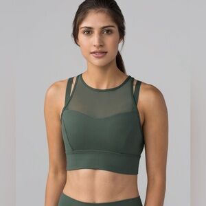 Lululemon Sun Setter Green Sports Bra     (dark forest)